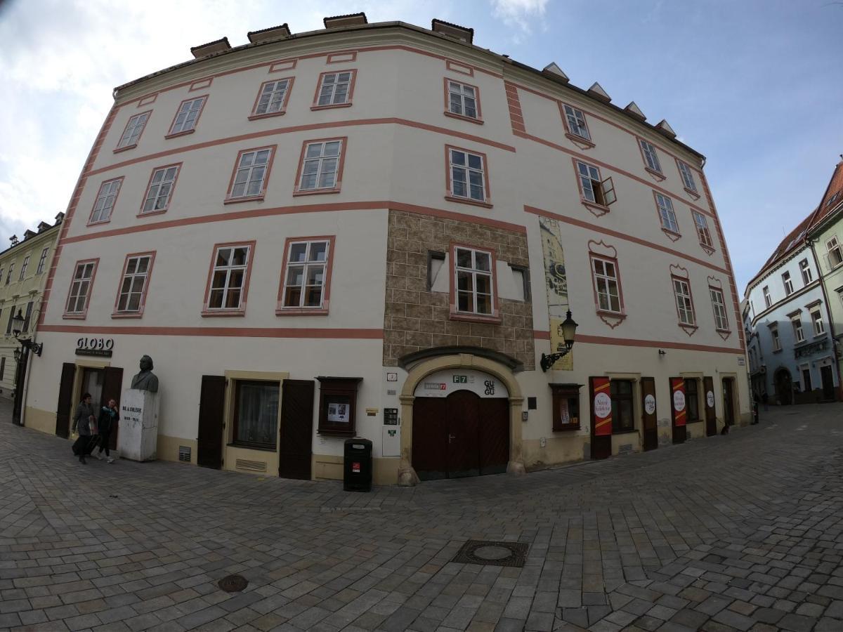 Downtown Apartment Bratislava Exterior foto