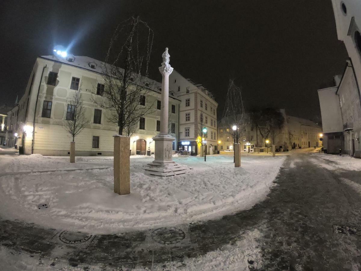 Downtown Apartment Bratislava Exterior foto